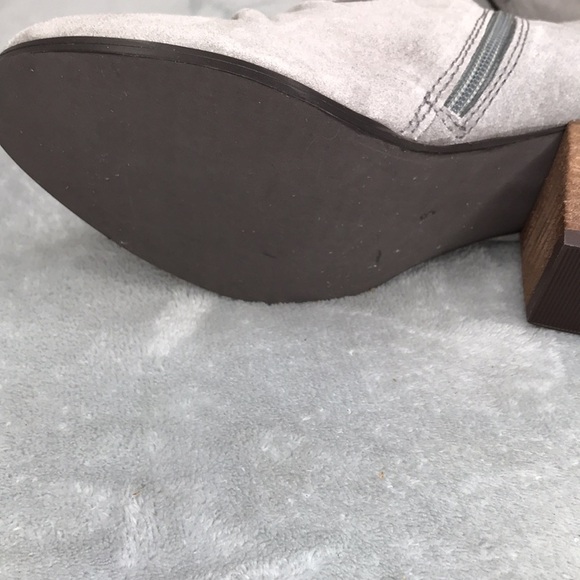 Diba Slouchy Gray Suede Heeled Booties Size 6 New - Picture 7 of 11